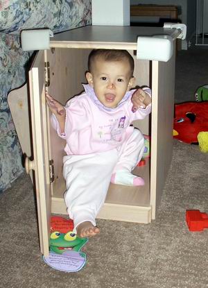 10-13-06dhiding.jpg