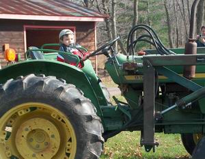 11-06btractor.jpg