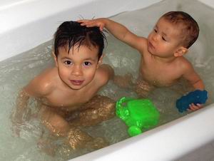 11-23-06bdbath.jpg