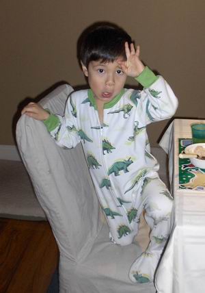 12-20-06bsilly2.jpg