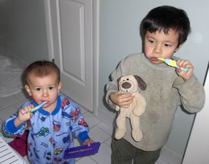 12-23-06bdburhsteeth.jpg