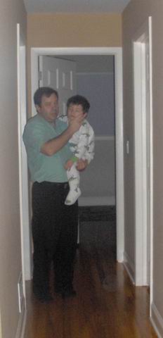 12-24-06bobcarryb.jpg