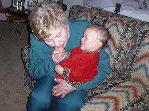 12-24-06dgrandma.jpg